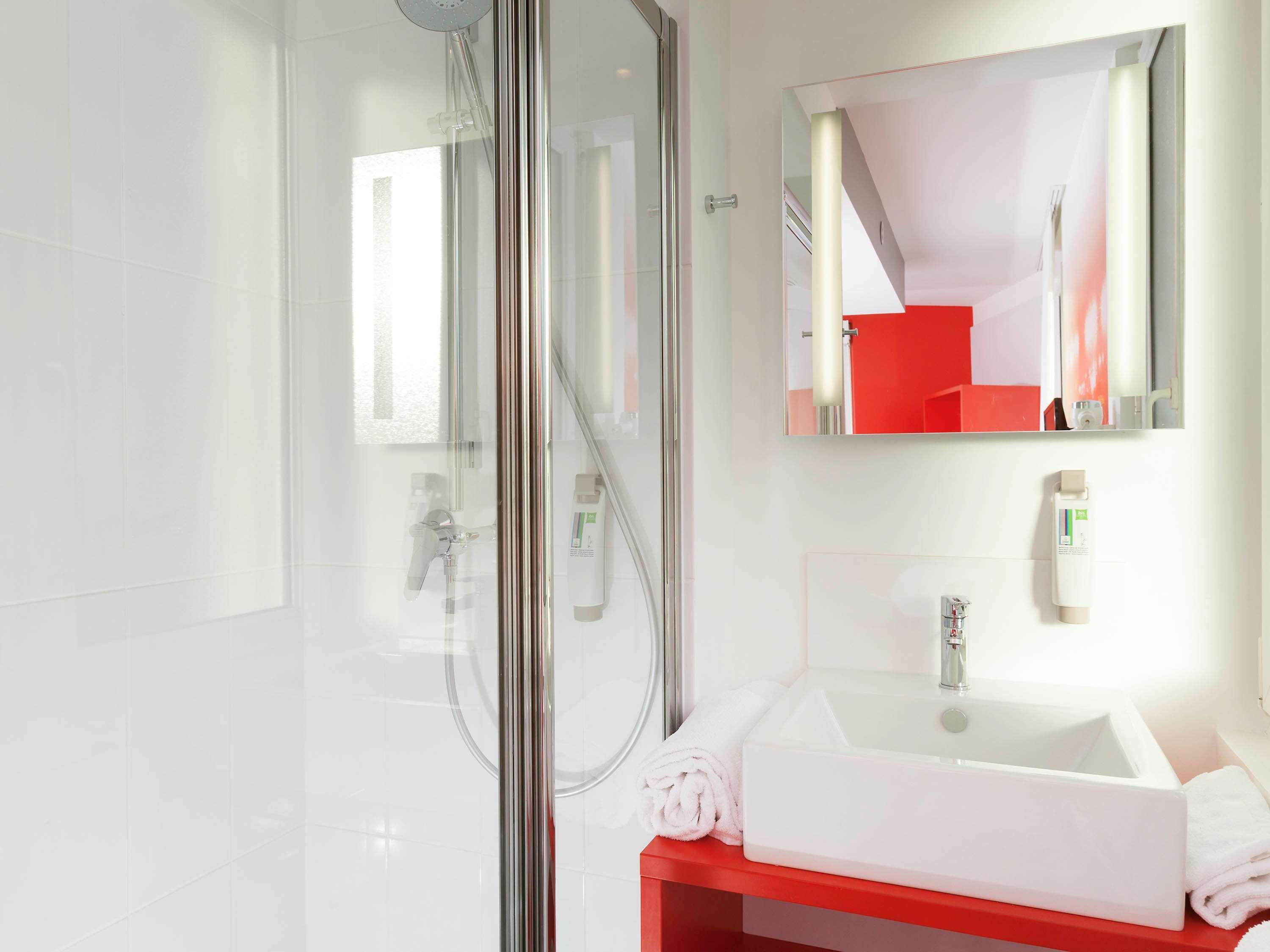 Ibis Styles Vannes Gare Centre Kültér fotó