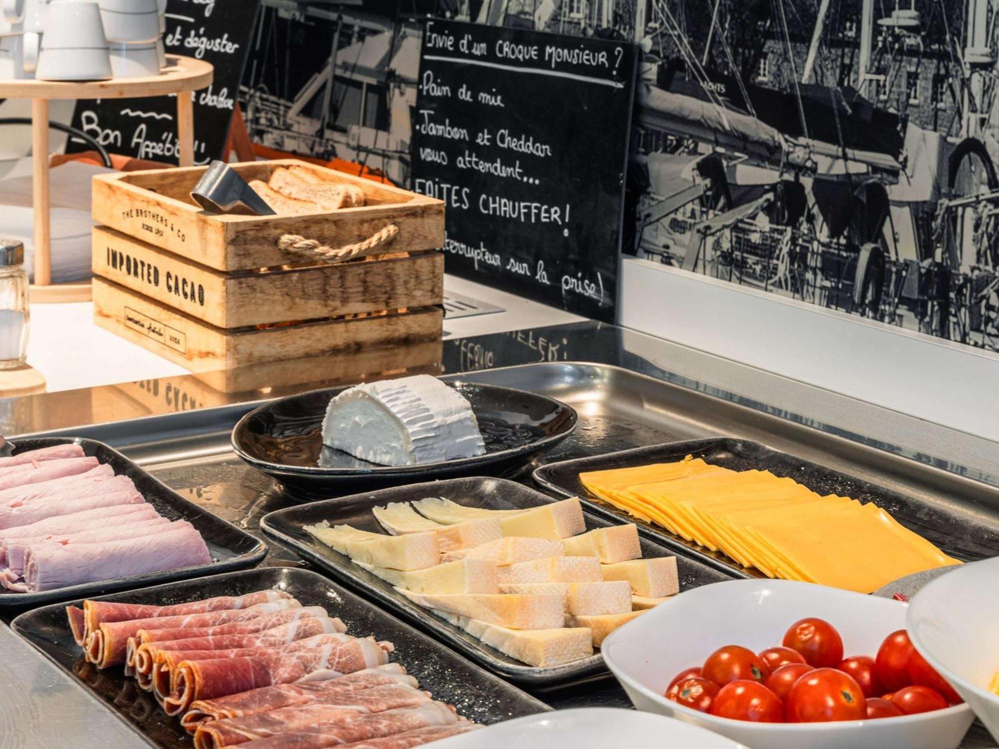 Ibis Styles Vannes Gare Centre Kültér fotó