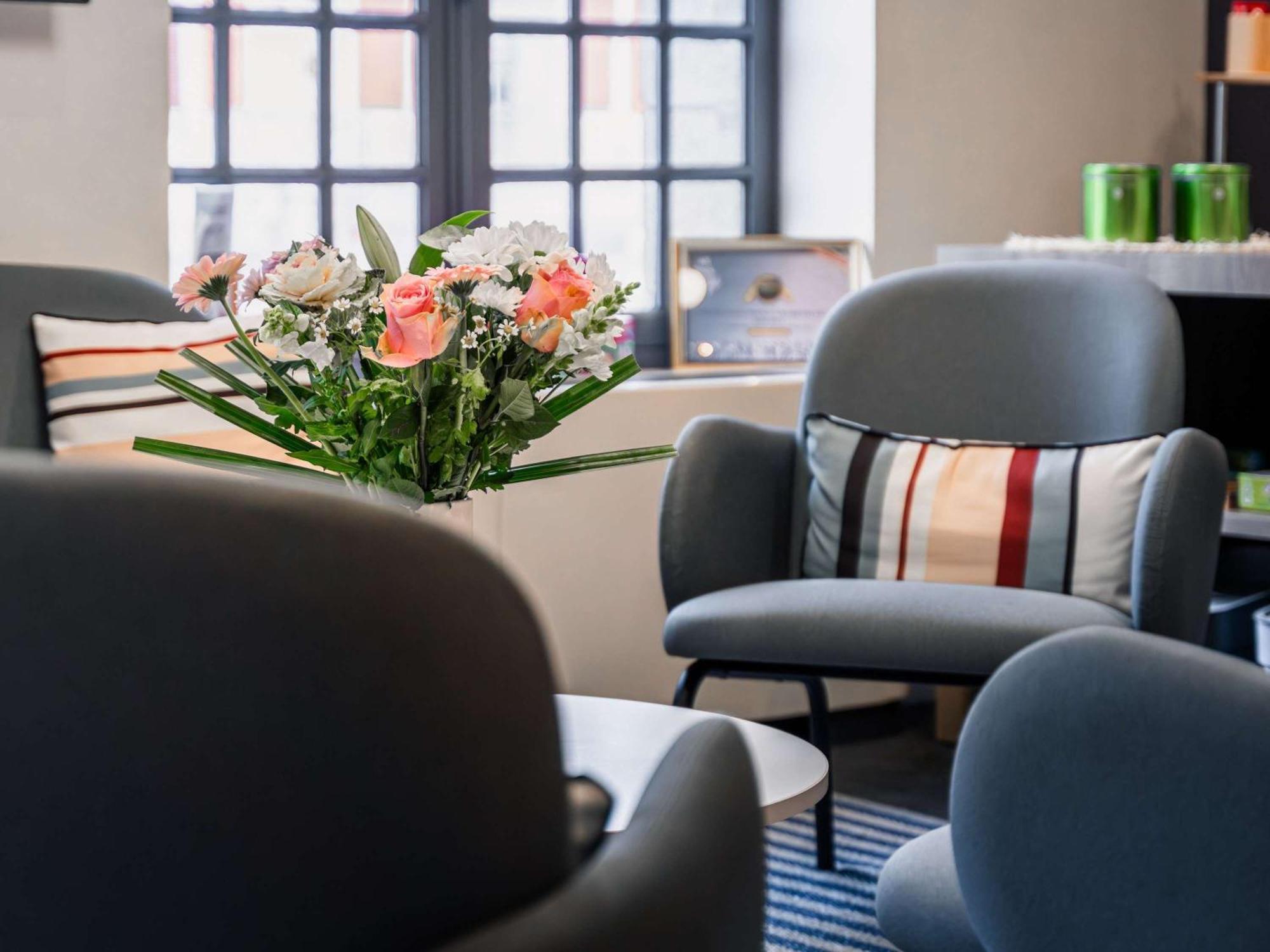 Ibis Styles Vannes Gare Centre Kültér fotó